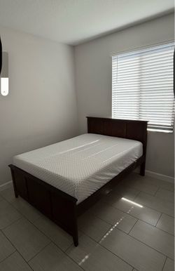 Full size Bed