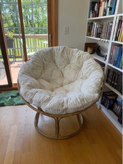 White and Rattan Papasan Chair/ Lounge Chair/ Reading Chair