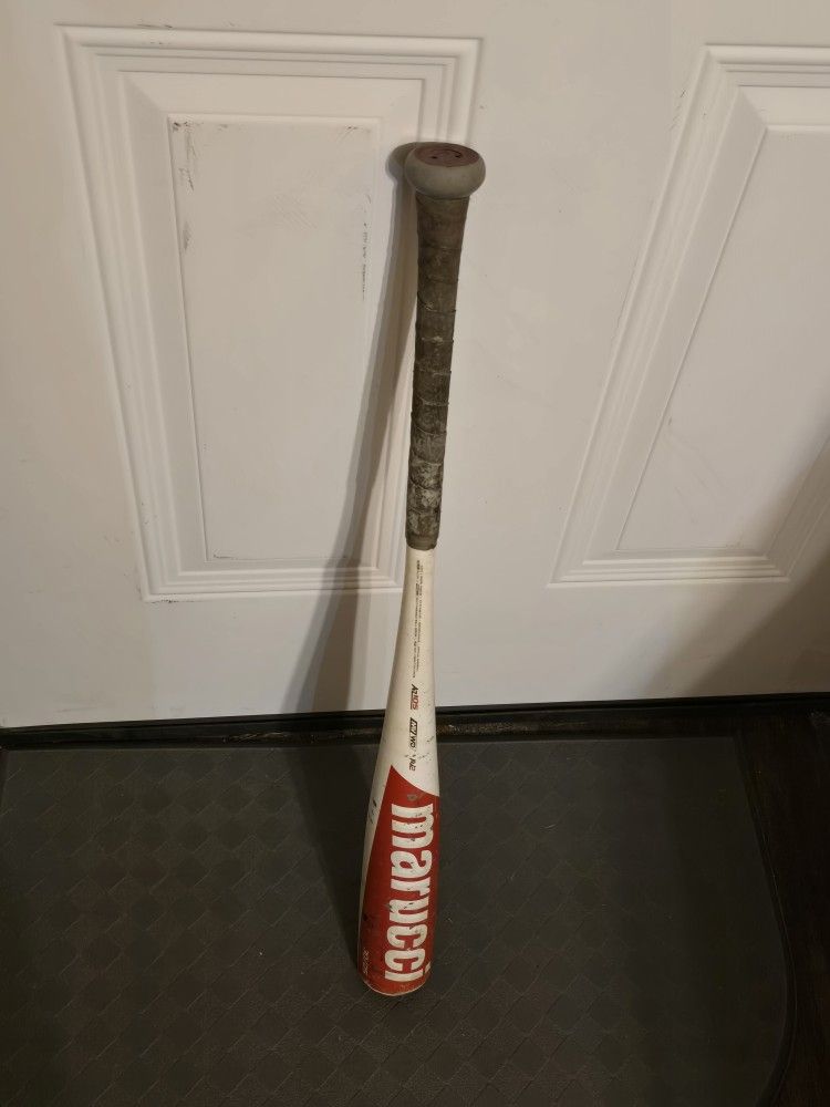 MARUCCI CAT 8 BASEBALL BAT  30/25 2 3/4 LOTS OF HITS WITH BAT