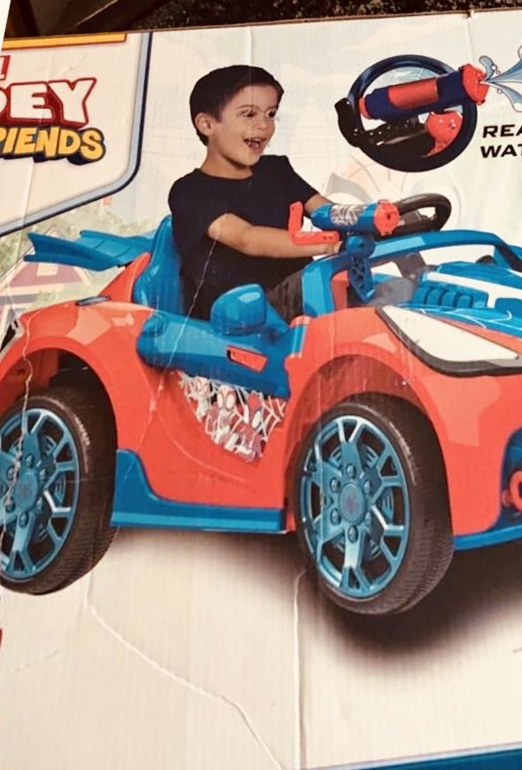 New Spider-Man And Friends Ride On Car