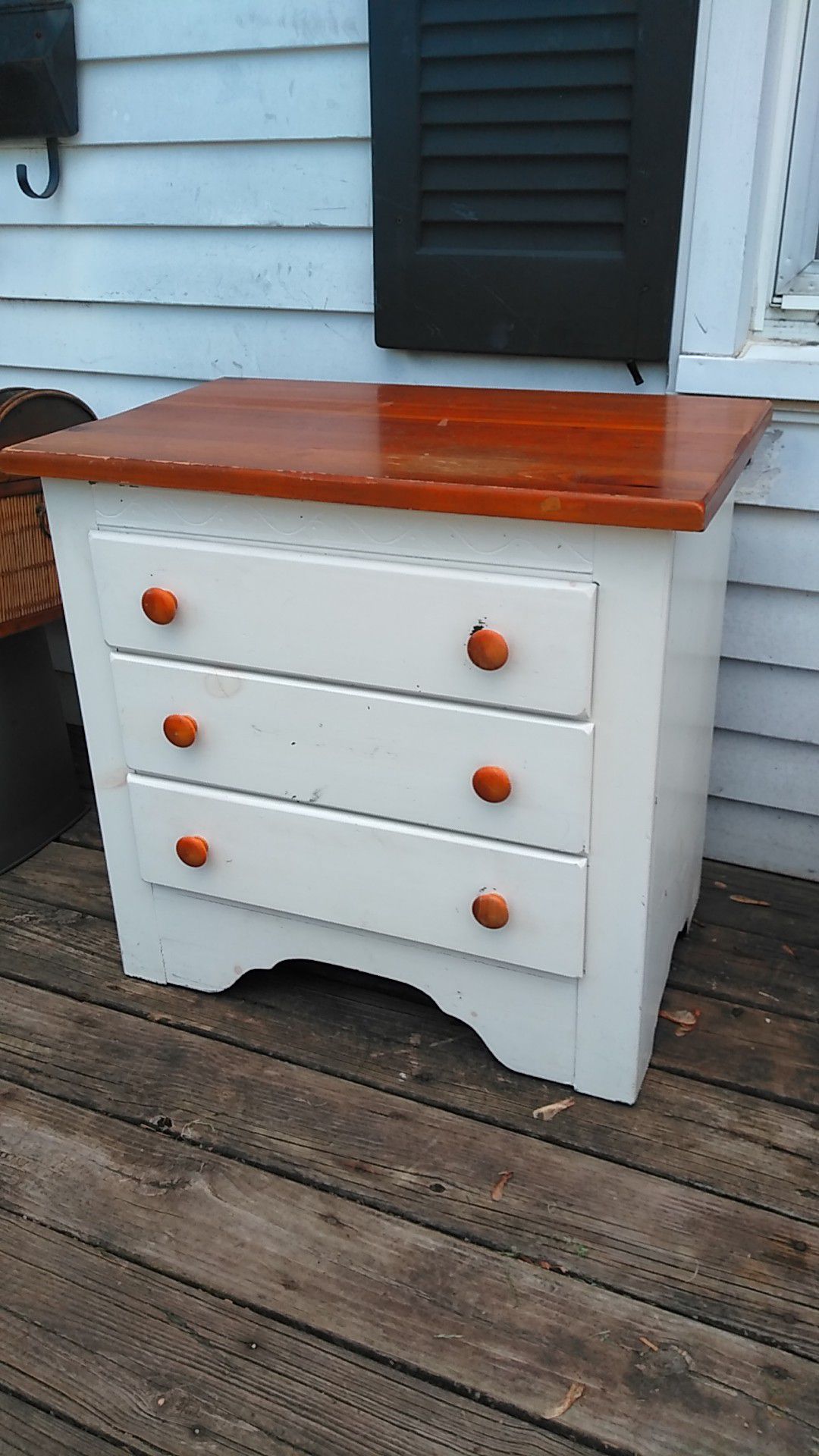 3 drawer wooden nightstand / small dresser