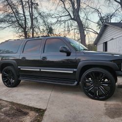 2004 Chevrolet Suburban