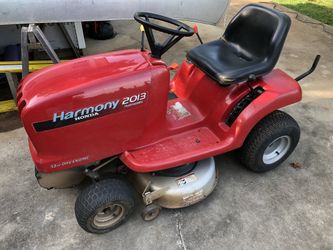 Honda Harmony Hydrostatic 13HP 38 Inch Cut Riding Lawn Mower