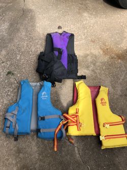 3 Life jackets