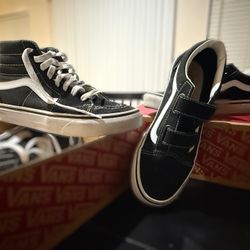 2 pairs of vans