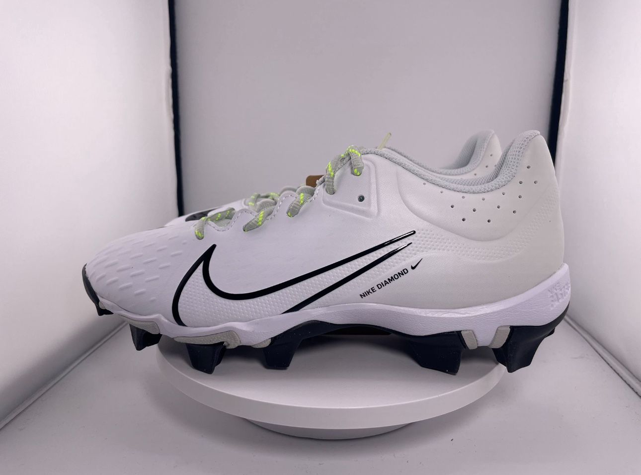 NEW) Nike softball cleats Hyperdiamond Keystone 'White Black'