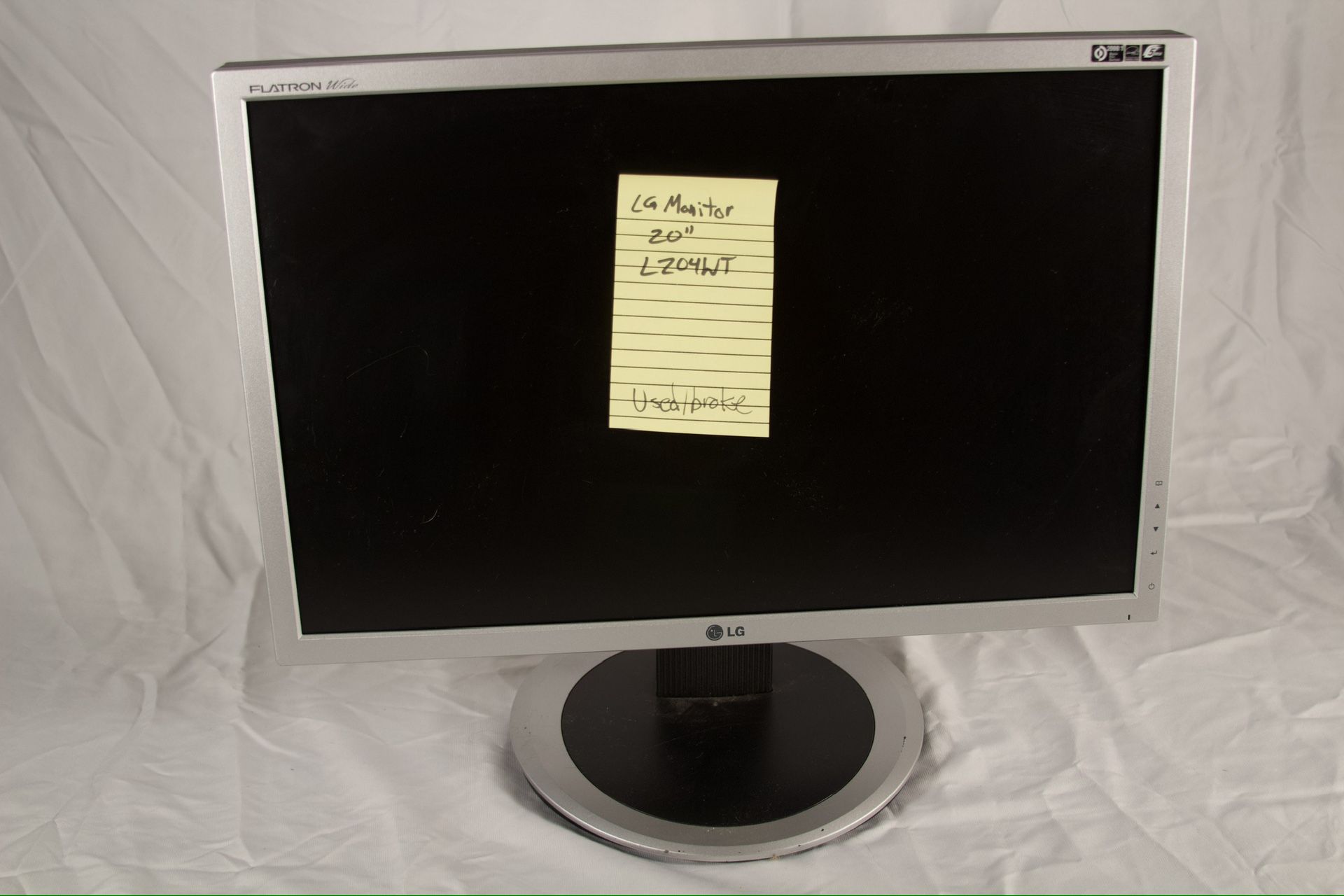 LG Monitor 20” L204WT For Parts