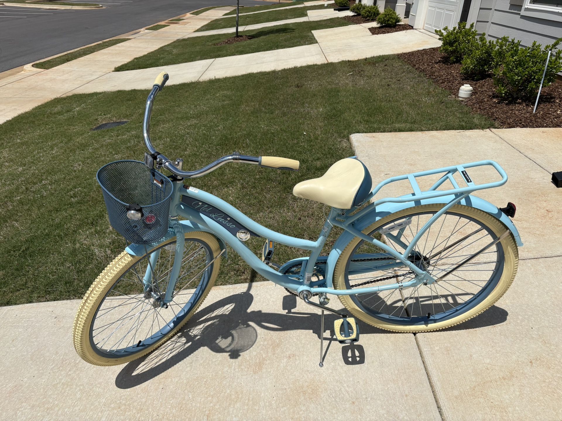 “26 Nearly new Huffy Cruiser $85