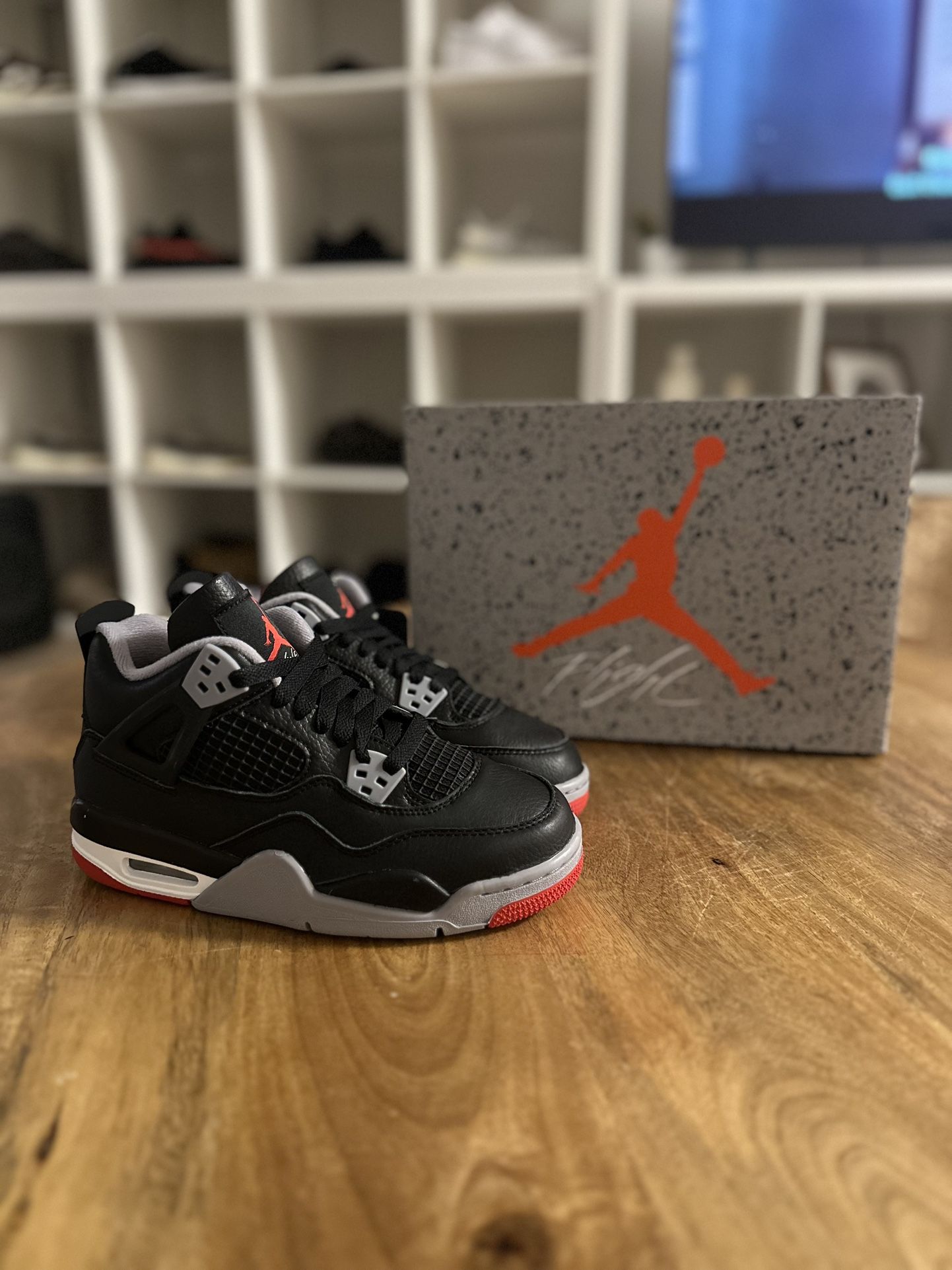 Jordan 4 Bred Reimagined Size 4y - 5y & 6y Deadstock