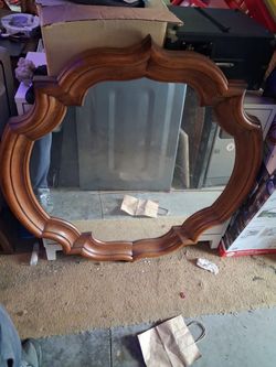 Wall mirror