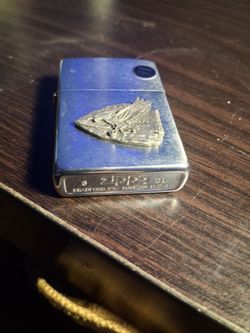 "Vintage 2001 Zippo Eagle Arrowhead Emblem Lighter"
