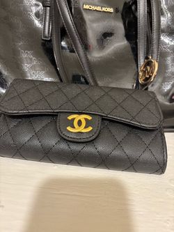 Wallet with chain