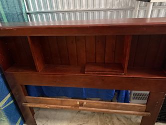 Headboard - bookcase style - Queen size