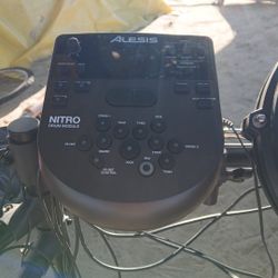 Alesis Nitro Electric Drum Set 