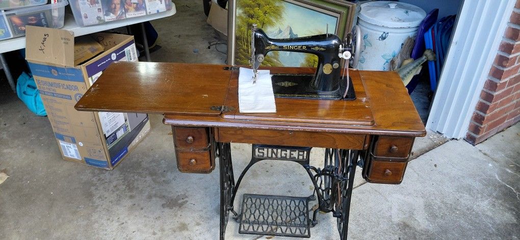 pre 1942 Singer Sewing machine