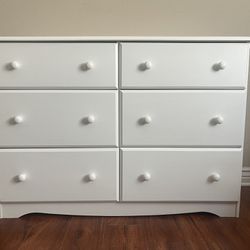 Dresser - White 
