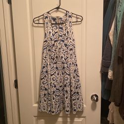 Woman’s  Summer Dress Size 9/10
