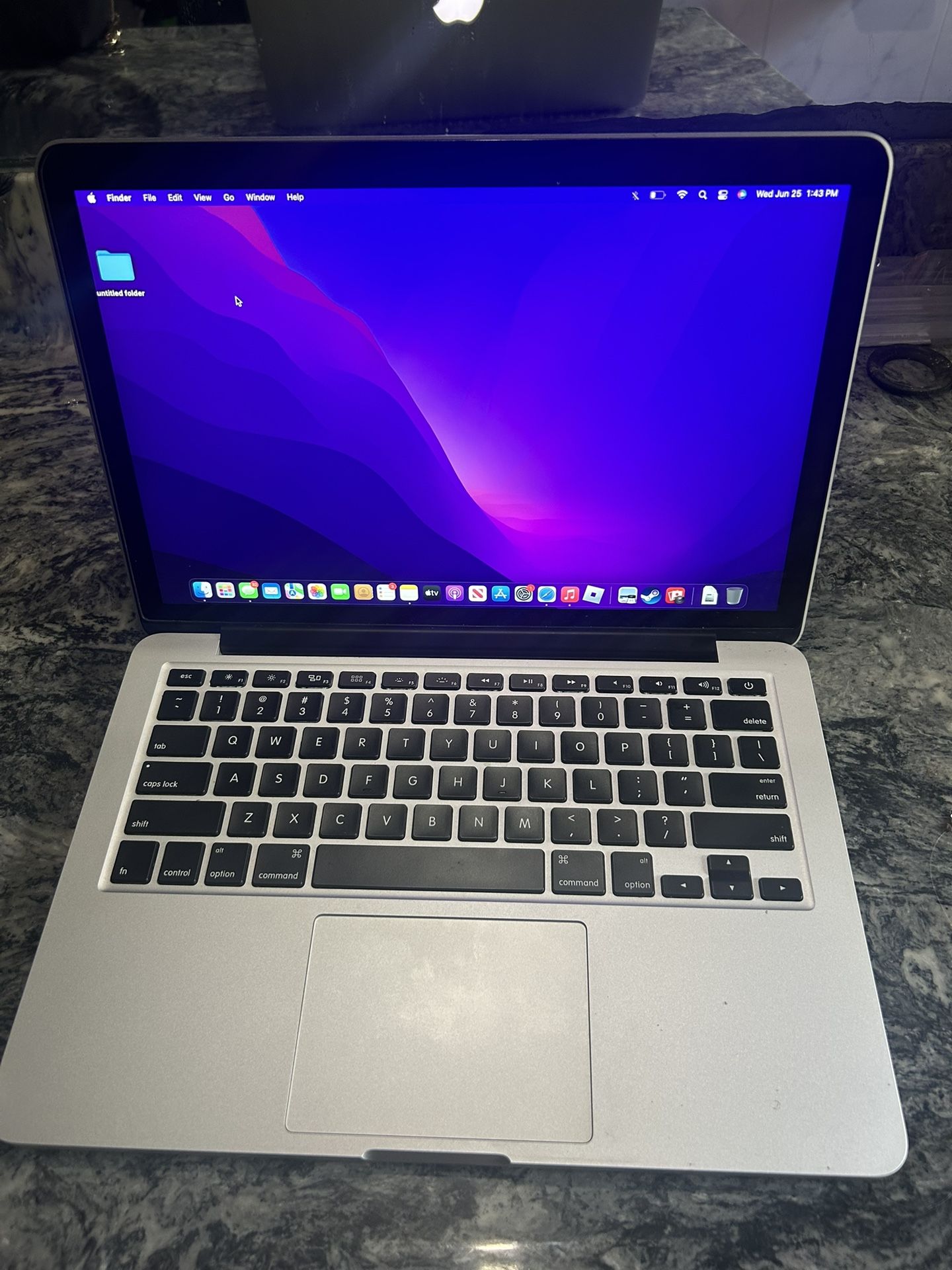 macbook pro 13”