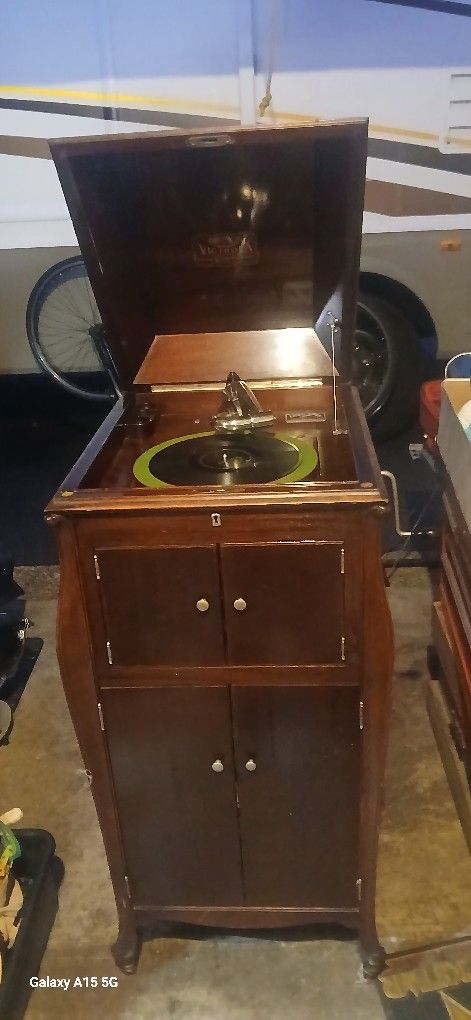 Victrola Record Player
