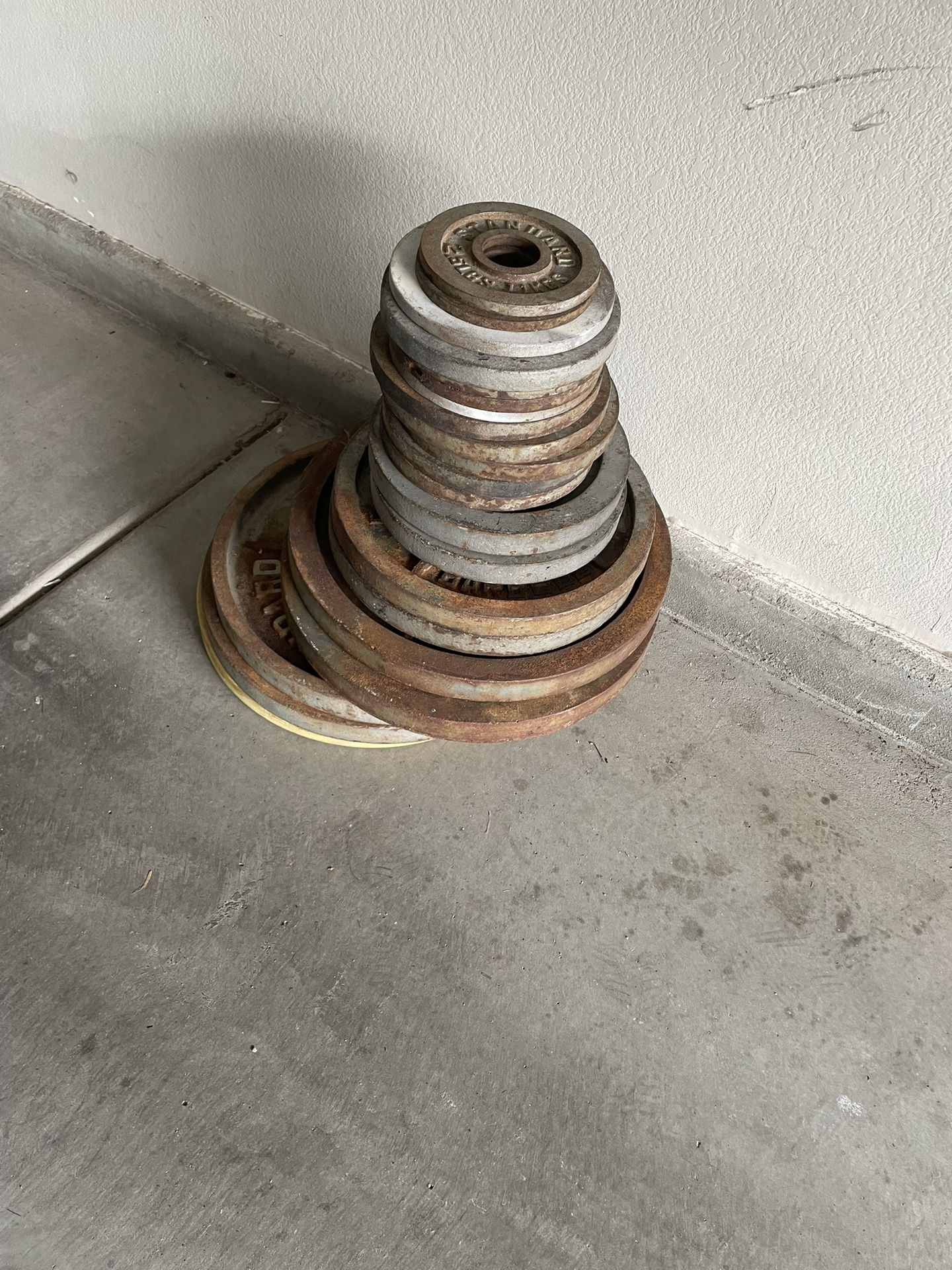 Set Of Weights For Sale! Need To Sale Today!