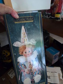 Huge new vi tage porcelain doll collection