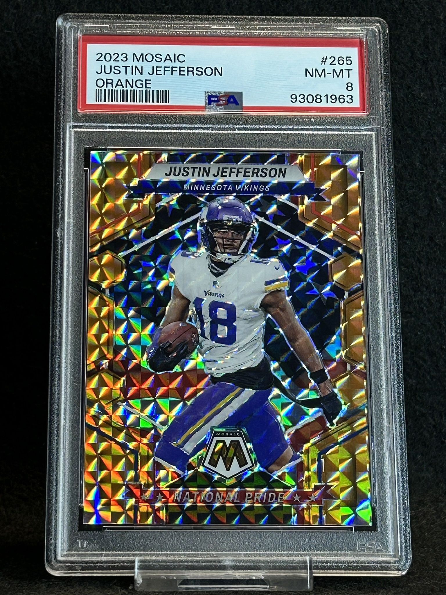 2023 Mosaic 💥 Justin Jefferson 💥 Orange Prizm 123/199 PSA 8 NM-MT 💎 - Minnesota Vikings