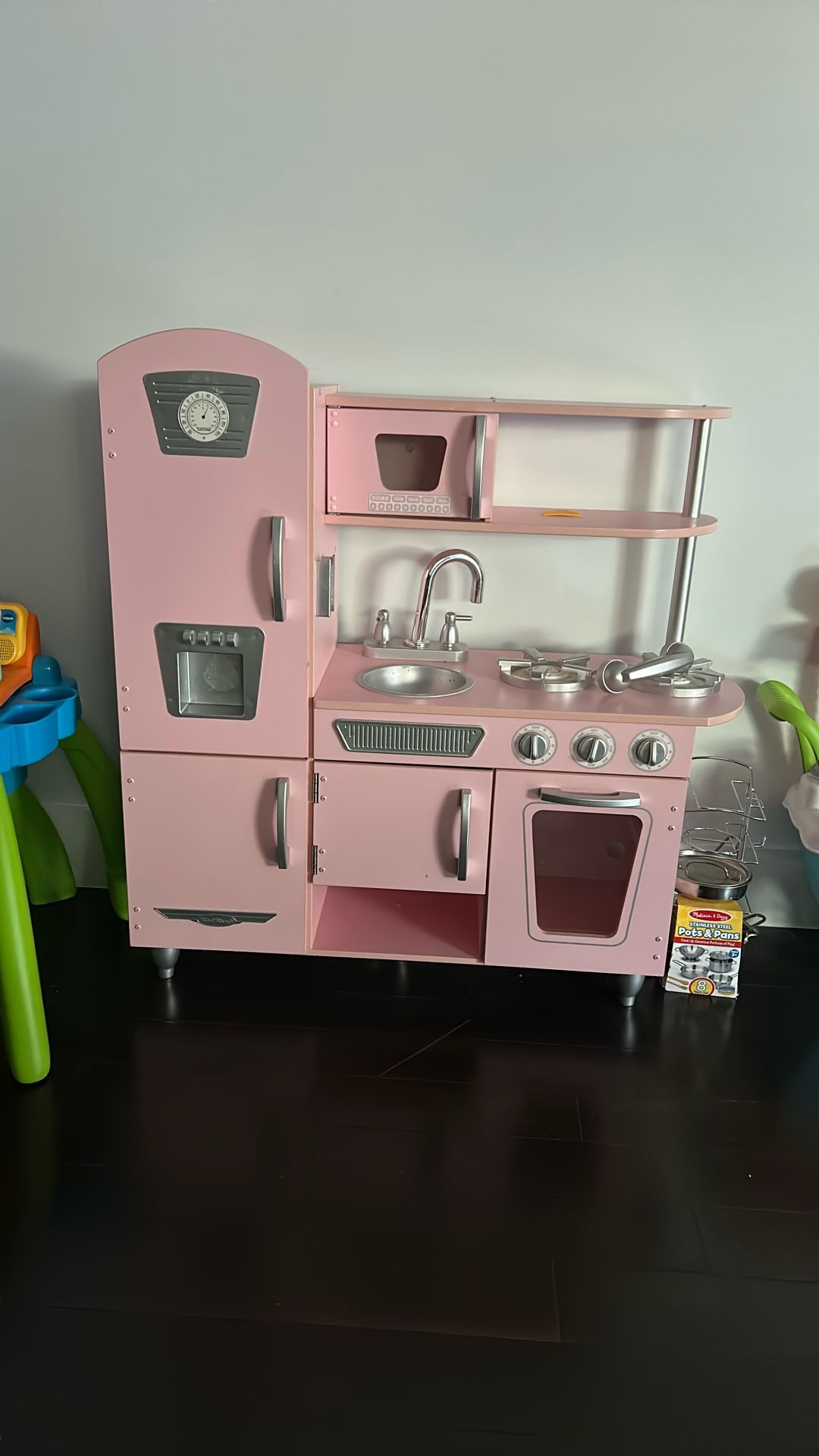 Kids Kitchen