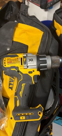Dewalt 20v heavy duty hammer drill (new)open box tool only