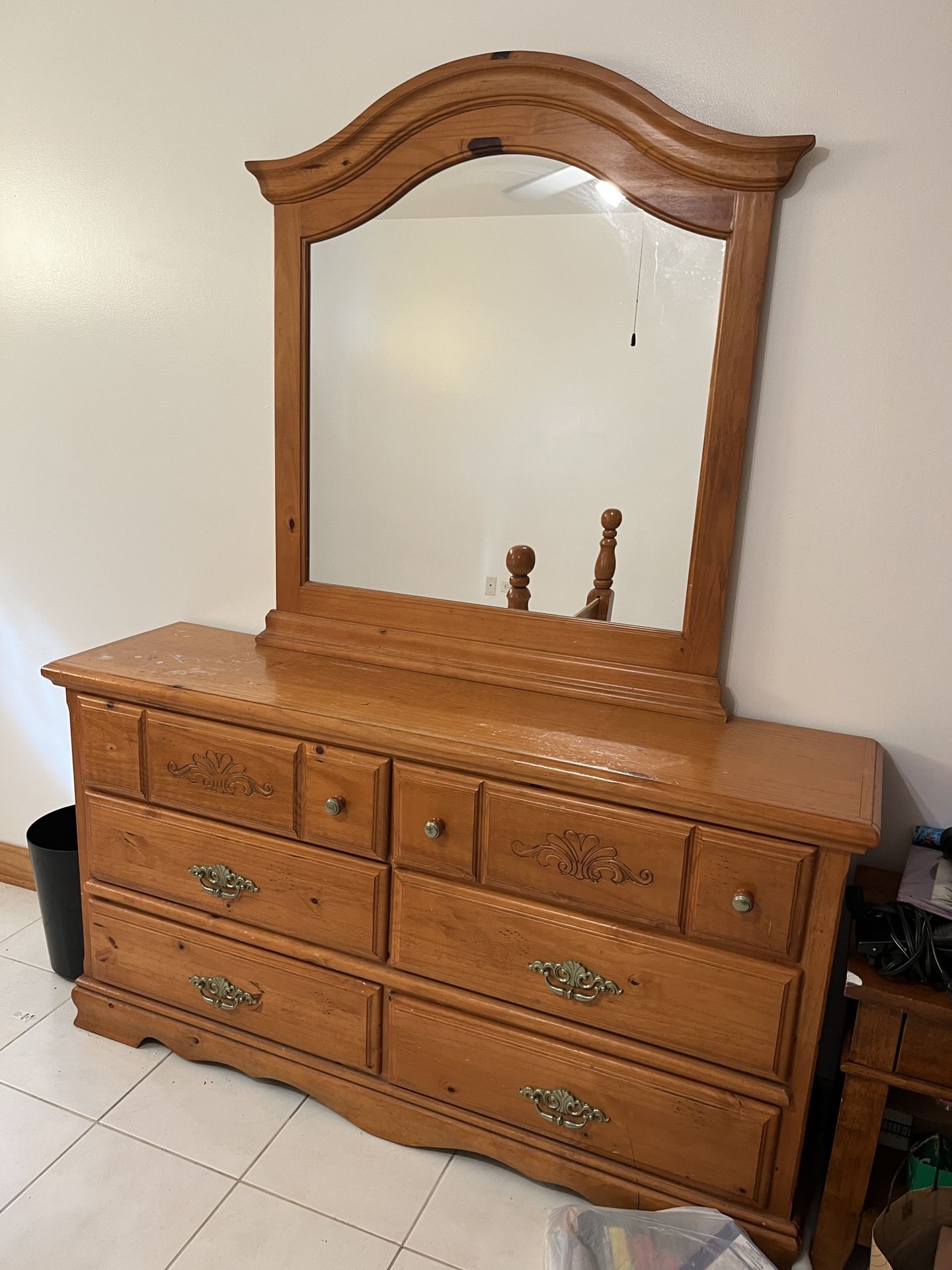 Mirror Dresser