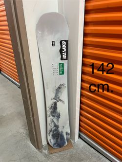  142 cm. NEW 2026 CAPiTA Birds Of A Feather women’s snowboard