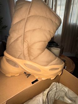 Yeezy NSLTD Boot