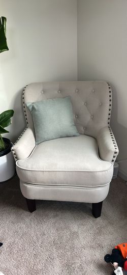 Tufted Wingback Accent Chair