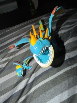 How to Train Your Dragon Stormfly ActionFigure lot 2 Dreamworks 2018 - 7” & Mini