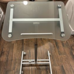 Rolling Computer Table