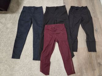 Size 6 & S - Lot of 4 Athleta and lululemon leggings