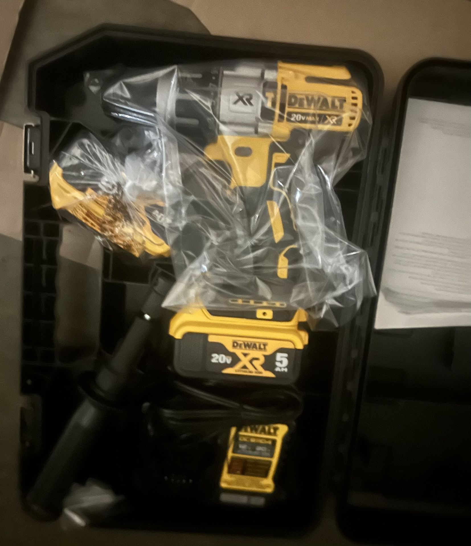 MUST GO!! DeWalt 20V MAX XR 1/2 in. Brushless Cordless Hammer Drill Kit (Battery & Charger)