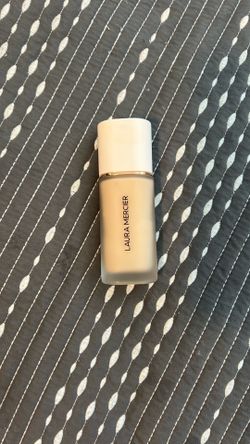 Laura mercier foundation