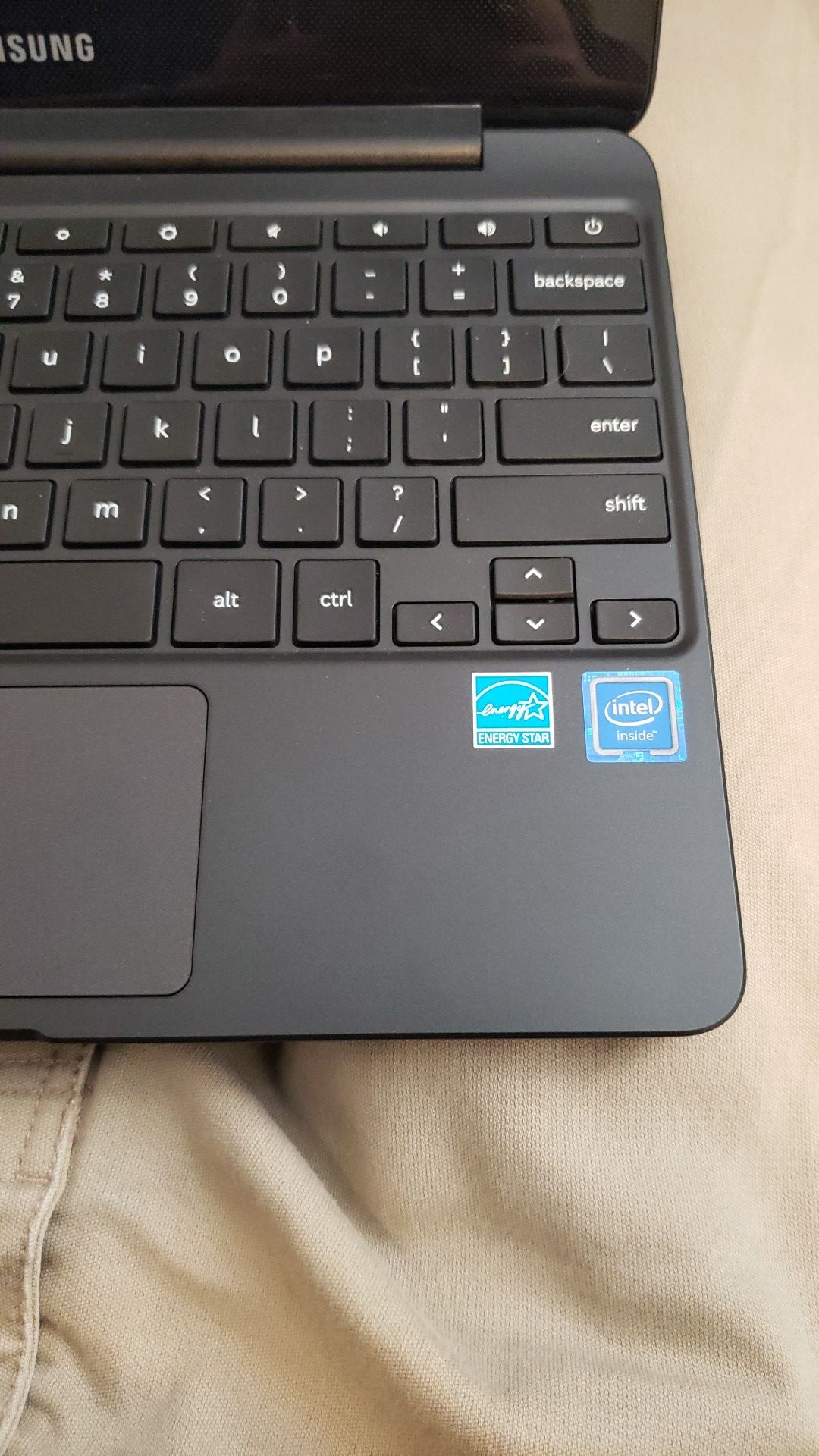 Samsung chrome book rarely used open for trades