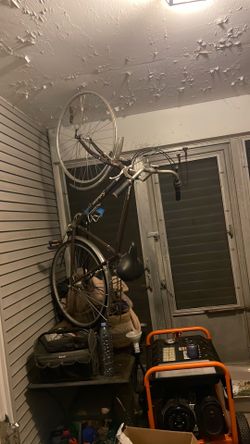 Schwinn hybrid bike
