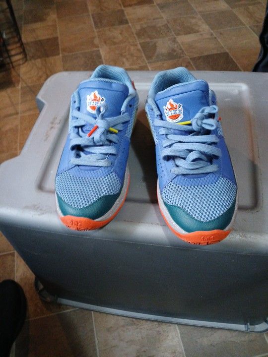 Nike J-1 M O R A N T G S Basketball Shoes Blue C400 Size 5 Youth Excellent Condition