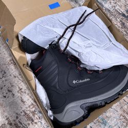New Men’s Columbia Bugaboot III Size 10