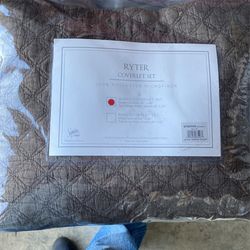 Queen Coverlet Set