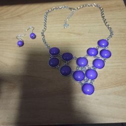 Beautiful Purple Necklace With Matching Earrings