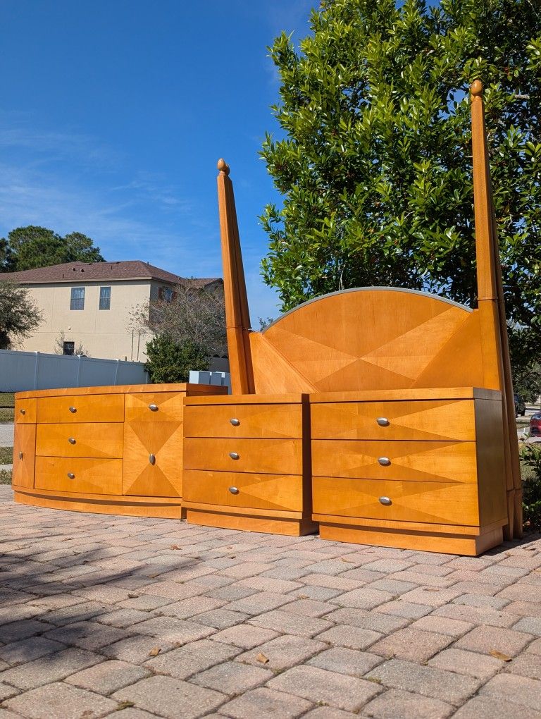 Queen Bedroom Furniture Set