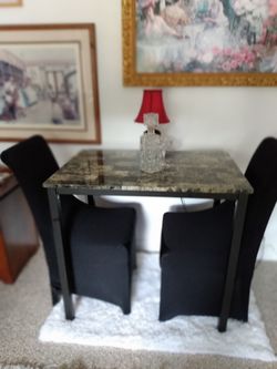 Table and chairs 150.00