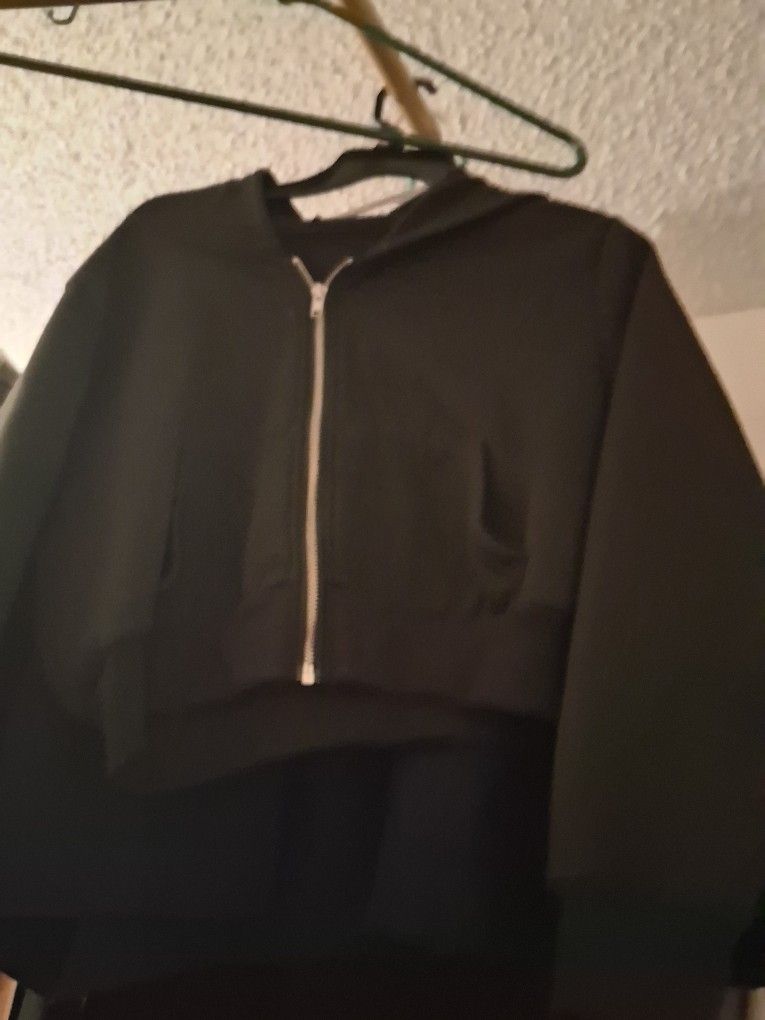 Jackets, Hoodies, Sweaters, Sweatshirts, Warm Clothing