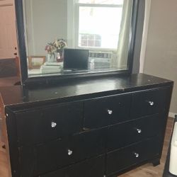 Black dresser
