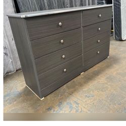 8 Drawer Dresser