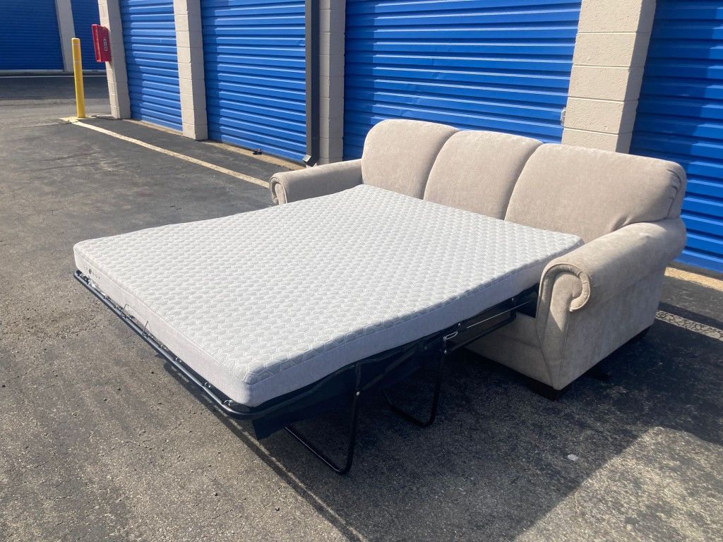 LAZYBOY MACKENZIE SLEEPER SOFA