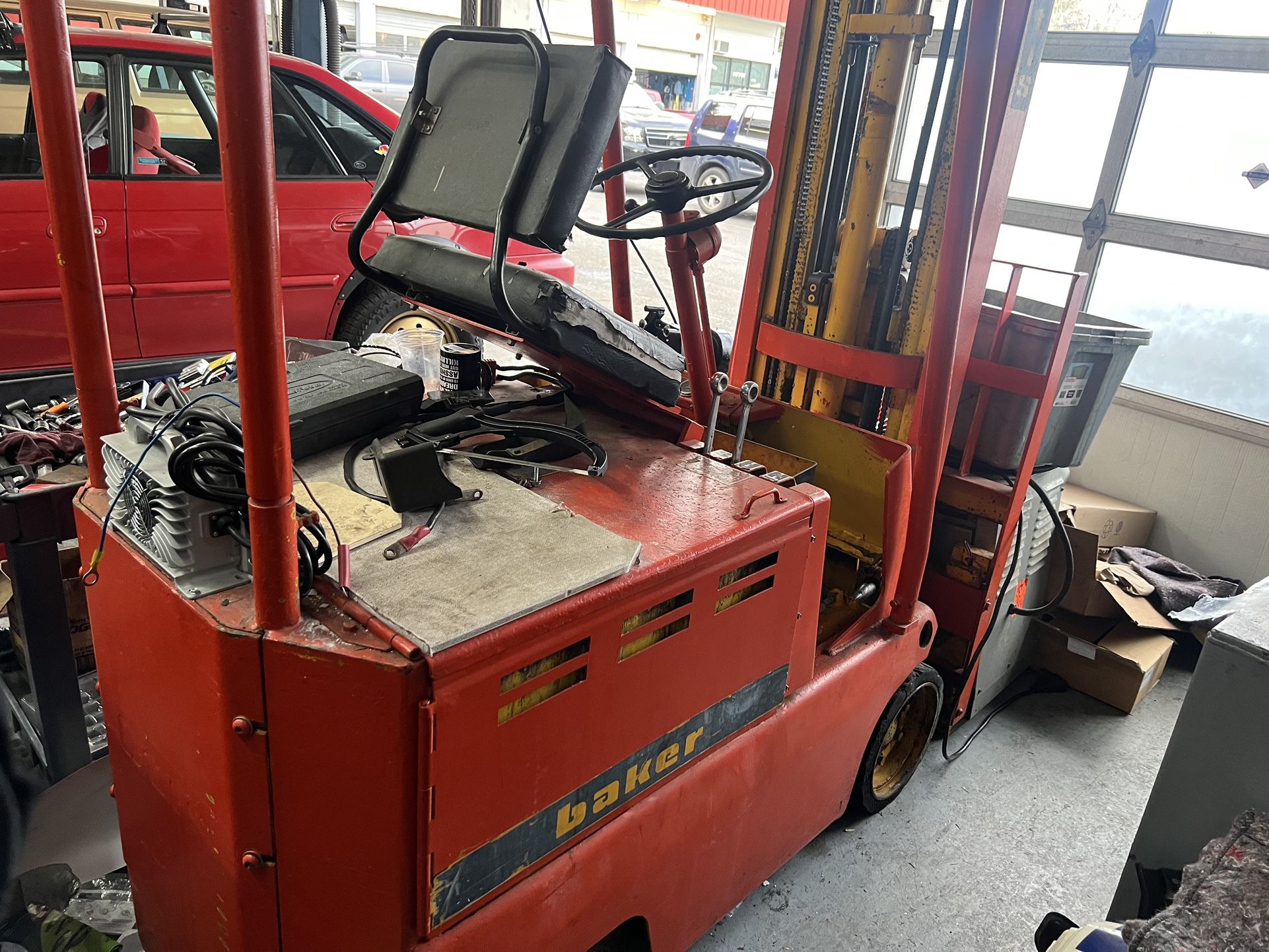 Otis FORKLIFT FOR SALE $2k OBO